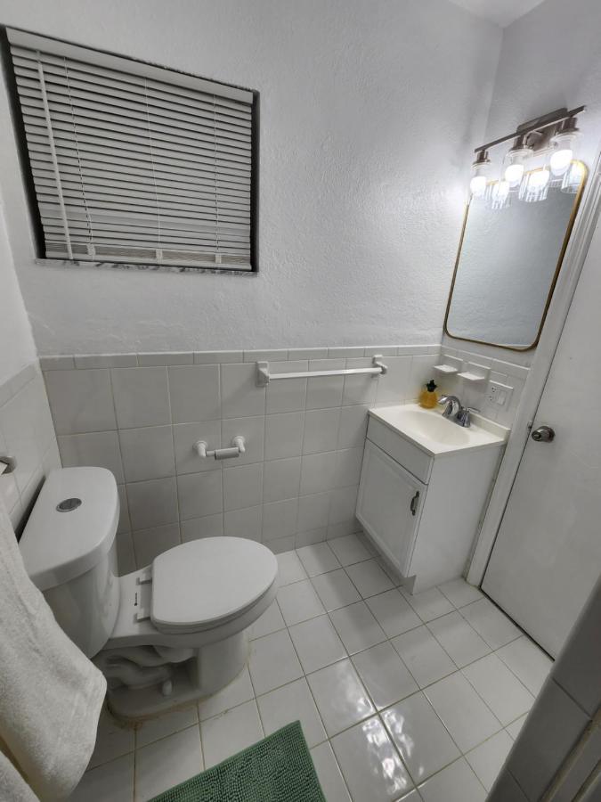Hostel Beds & Sheets Fll Airport Dania Beach Esterno foto